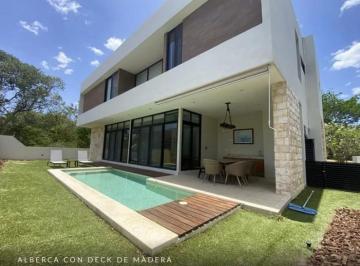 Casa · 3 Recámaras · 4 Estacionamientos · Casa en Renta Totalmente Amueblada en Yucatán Country Club