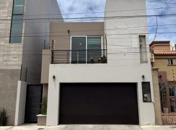 8dd950724b15011ad38d1ee3600142204c87ea0eec82f768b2654a67f7980e66 · Casa en Venta en Playas de Tijuana Secc. Monumental.