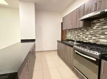 Casa · 420m² · 4 Recámaras · 2 Estacionamientos · Casa de 4 Recamaras en Residencial Lago Esmeralda, Zona Esmeralda