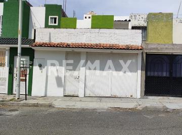 Casa · 86m² · 4 Recámaras · 1 Estacionamiento · Casa en Renta en Colinas del Sur - (4)