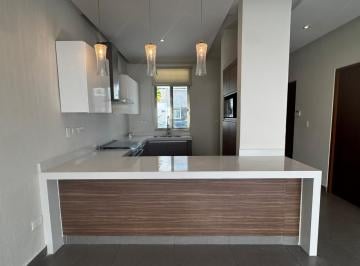 Casa · 185m² · 3 Recámaras · Renta Casa Arbolada Huayacán Cancun Quintana Roo
