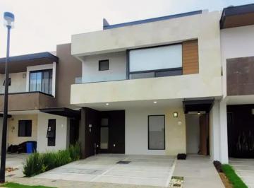 1 · Venta de Casa en Puebla, Lomas de Angelópolis - Parque Altaria