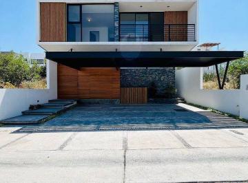 Casa · 321m² · 4 Recámaras · 3 Estacionamientos · Casa en Venta Zibatá