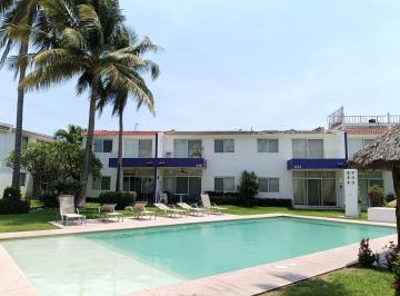 Casa · 117m² · 3 Recámaras · 1 Estacionamiento · Casa con Alberca en Venta en Residencial Diamante $2,200,000 Pesos