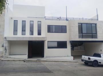 Casa en condominio de 3 habitaciones, León · Casa en Venta en Fraccionamiento Privado Barranca del Refugio Al Norte de Leon Guanajuato