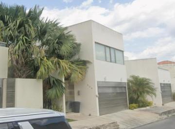 Casa de 3 habitaciones, Mérida · Casa en Venta en Montebello Merida Yucatan