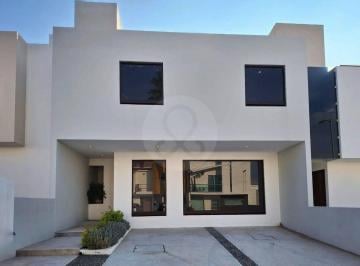 Casa · 185m² · 3 Recámaras · 2 Estacionamientos · Casa en Venta en Fraccionamiento Villa Carriedo