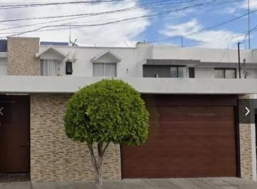 Casa de 4 habitaciones, Tehuacán · Casa en Venta en Aquiles Serdan Tehuacan Puebla