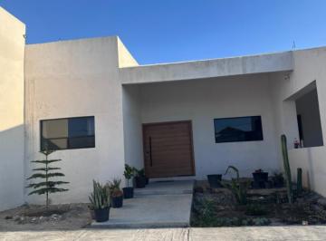 1 · Casa en Renta Amueblada de 1 Piso