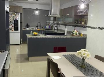 Casa · 316m² · 3 Recámaras · 2 Estacionamientos · Venta Casa en Sierra Azul San Luis Potosi
