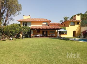 Casa de 6 habitaciones, Jiutepec · Amplia Casa en Fraccionamiento Tamoanchan