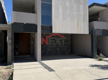 Foto principal · Casa en Venta en Privada Casa de Piedra (Lote 8) Al Norte de La Ciudad