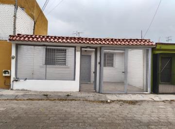 Casa de 2 habitaciones, Querétaro · Casa en Renta en La Joya, Querétaro | 1 Planta | 2 Recámaras | Cochera