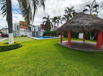 59b9e214738ffd10ceab55e75bea56162a8b7ac4c4434192e7e1c43e4ffc4817 · Casa en Venta en Fraccionamiento Mangos