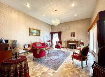 N/A · Amplia Casa en Venta - Genovevo Rivas, Naucalpan