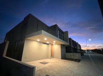Casa de 4 habitaciones, Querétaro · Casa Nueva en Venta o Renta en Valles Campanario Norte
