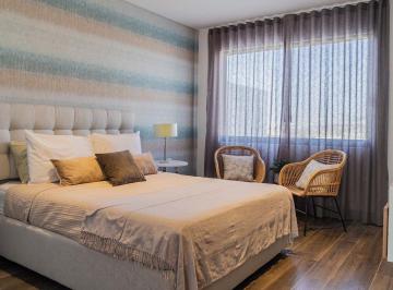 Casa · 164m² · 4 Recámaras · 2 Estacionamientos · Casa en Venta Zakia, 4ta Recámara en P/b, Amplios Espacios.