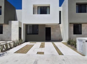 Casa · 104m² · Casa en Venta Zibata, Jardín Trasero, Zona Flex