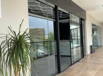 Local comercial · 140m² · 1 Estacionamiento · Local Comercial Acondicionado Para Fitness