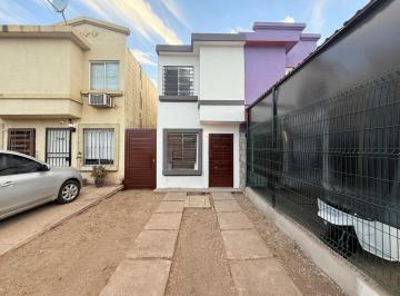 Casa · 56m² · 2 Recámaras · 1 Estacionamiento · Casa en Venta en Urbivilla del Prado