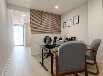 Oficina · 1 Estacionamiento · Consultorio Médico en Renta Cerca de Galerías Metepec, Tiempo Compartido.