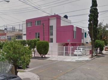 Casa de 3 habitaciones, Guadalajara · Casa en Venta con 3 Habitaciones de 140 m² Superficie de Terreno en Venta en Guadalajara
