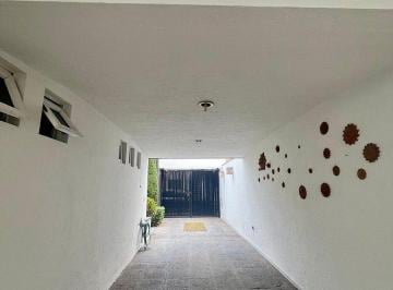 694af8f49324e4d67ad94b899035f738345e9f444c731a8c78499c6be3e08c78 · Renta de Casa con 5 Habitaciones, Cerca de Galerias Metepec.