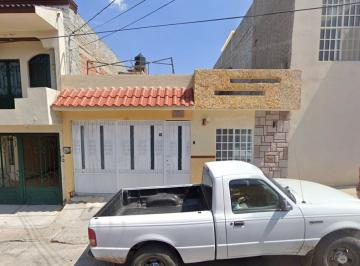 Casa de 3 habitaciones, La Piedad · Casa en Venta en Ciudad del Sol, La Piedad de Cabadas, Michoacán Cl