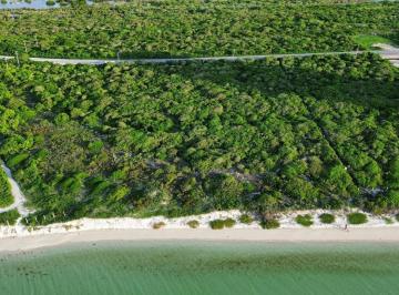 Terreno / Lote · 2501m² · Terreno en Venta Frente Al Mar 17 m Km 36