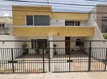 Casa de 3 habitaciones, Querétaro · Casa en Venta en Col San Javier Santiago de Queretaro