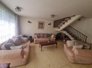 Casa de 4 habitaciones, Coyoacán · Casa con Amplios Espacios, Jardín Trasero y Patio Delantero en Col Avante