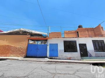 Terreno / Lote · 445m² · 1 Recámara · 7 Estacionamientos · Terreno Cerca del Centro de Palacio Municipal de Ecatepec