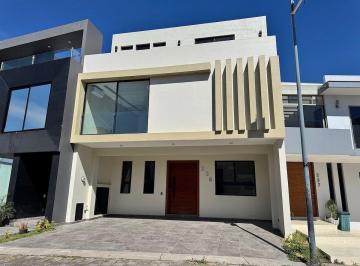 81b990d3d450adbe71f0af6ae5320e4261ad84c1d076f2125c6a75042e9added · Casa Nueva en Argenta, 5 Habs + Roof Top