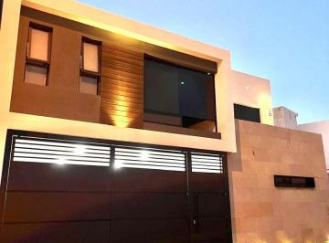 Casa en condominio de 3 habitaciones, León · Casa en Venta en Jardines de Santa Atras de La Ibero Leon, Cerca de Lux, Subieré, Hospital Muguerza