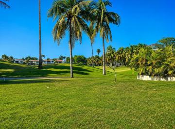 Terreno / Lote · 900m² · Terreno en Venta con Proyecto y Permisos Listos en El Tigre Club de Golf