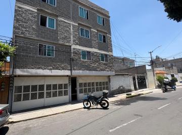 Departamento de 2 habitaciones, Nezahualcóyotl · 2 Recámaras Sala - Comedor Amplio Cocineta Baño Garage