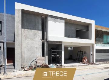 Casa · 289m² · 3 Recámaras · 2 Estacionamientos · Casa con Recámara en Planta Baja en Fracc. Las Palmas Green, Medellín, Veracruz