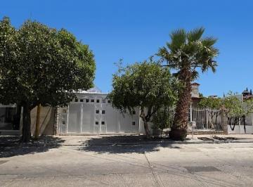 Casa de 5 habitaciones, Aguascalientes · Casa en Venta en Fraccionamiento Los Bosques, Al Norte de Aguascalientes