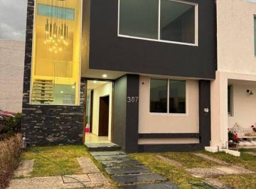 Casa en condominio · 160m² · 3 Recámaras · 2 Estacionamientos · Casa en Venta en Casa Fuerte