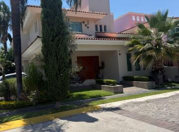 Casa en condominio de 3 habitaciones, Zapopan · Renta Casa en Jardin Real, Zapopan, Jal.
