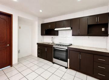 Dúplex de 4 habitaciones, Naucalpan de Juárez · Casa Duplex en Renta