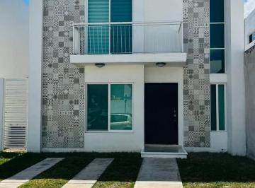 Casa en condominio · 225m² · 3 Recámaras · Casa en Renta en Santa Fe Norte, Caucel, Méridayucatán