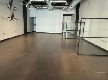Oficina · 87m² · 4 Estacionamientos · Oficina en Zona D1