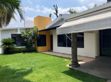 Casa · 295m² · 3 Recámaras · 3 Estacionamientos · Casa en Privada en Lomas de Cortés Cuernavaca - Ims - 1355 - Cp