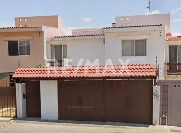 Casa · 182m² · 3 Recámaras · 2 Estacionamientos · Casa en Milenio III en Venta - (4)