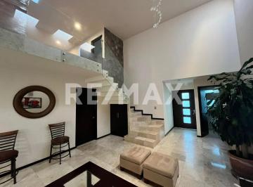 Casa en condominio · 254m² · 3 Recámaras · 2 Estacionamientos · Casa en Renta Amueblada en Parque Nuevo Leon, Lomas de Angelopolis - (4)