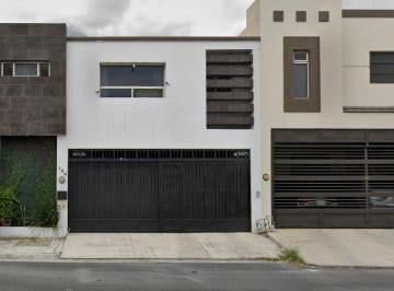 Casa de 4 habitaciones, Monterrey · Venta de Casa en Cumbres Elite 8vo Sector Monterrey Nl