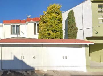 Casa de 3 habitaciones, Metepec · Venta de Casa en Las Marinas, San Jeronimo Chicahualco Mex