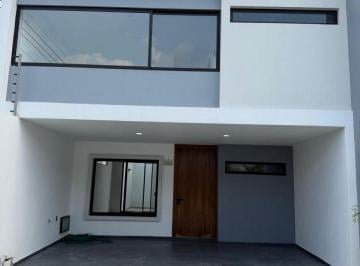 Casa de 3 habitaciones, Zapopan · El Colli - Tancitaro