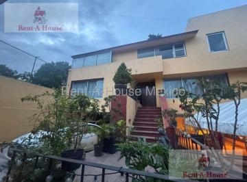 Casa · 512m² · 5 Recámaras · 4 Estacionamientos · Casa en Venta en Naucalpan de Juarez, Heroes de La Revolucion Am. 26 - 900